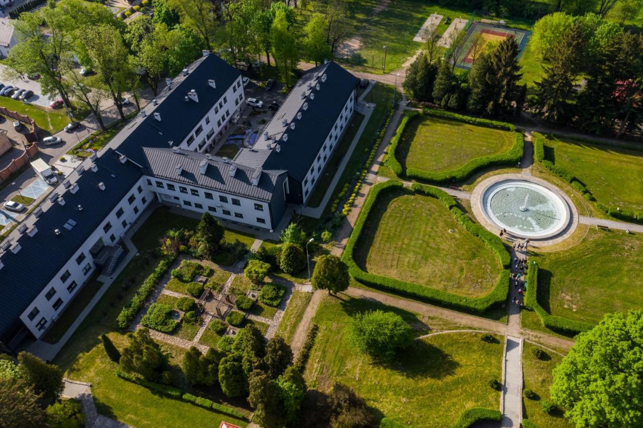 Centrum Rehabilitacji Spolecznej I Zawodowej Zaz Sloneczne Wzgorze Tarnow Bagian luar foto