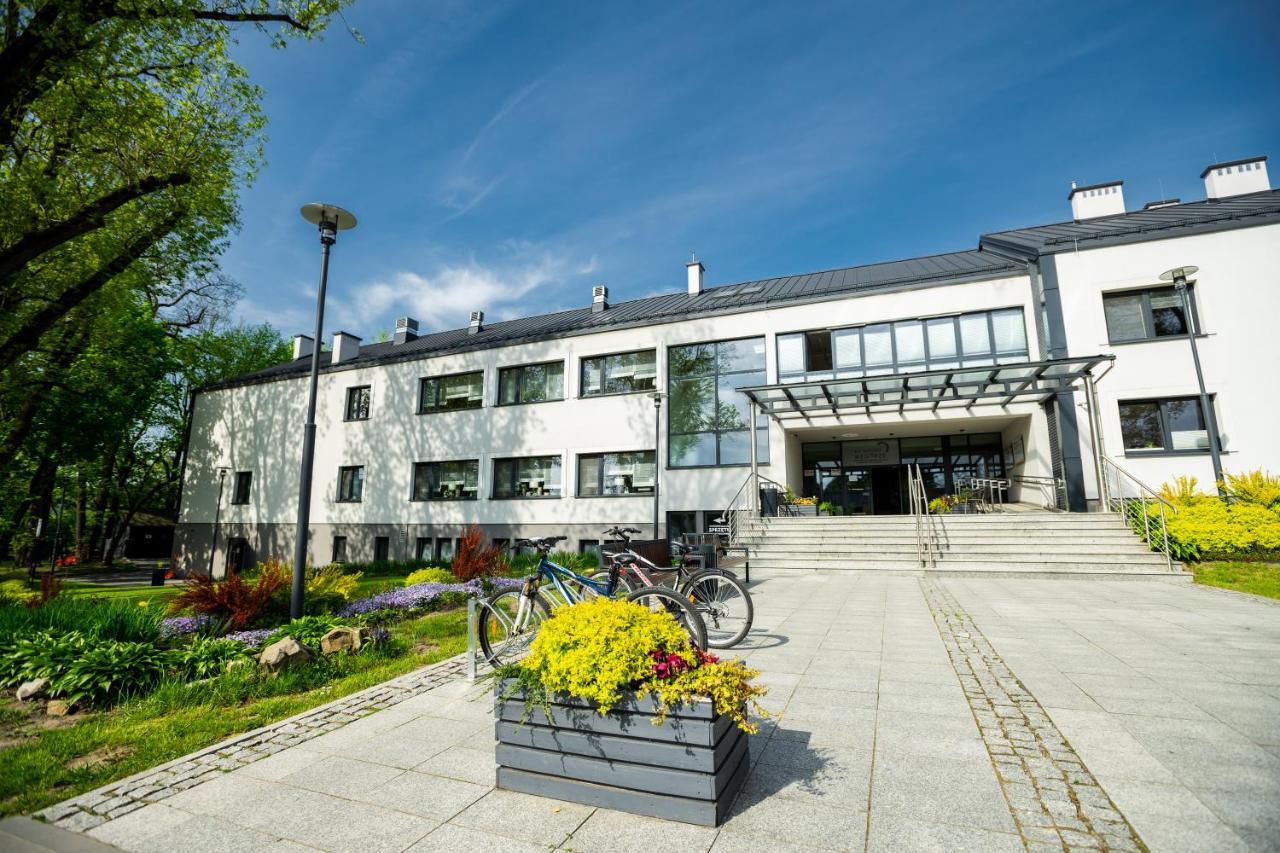 Centrum Rehabilitacji Spolecznej I Zawodowej Zaz Sloneczne Wzgorze Tarnow Bagian luar foto
