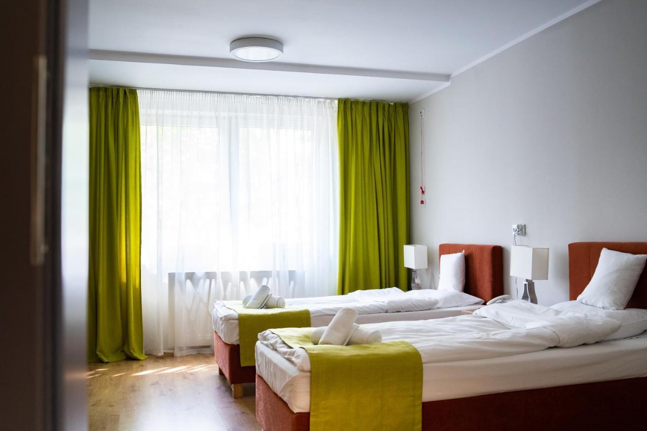 Centrum Rehabilitacji Spolecznej I Zawodowej Zaz Sloneczne Wzgorze Tarnow Bagian luar foto