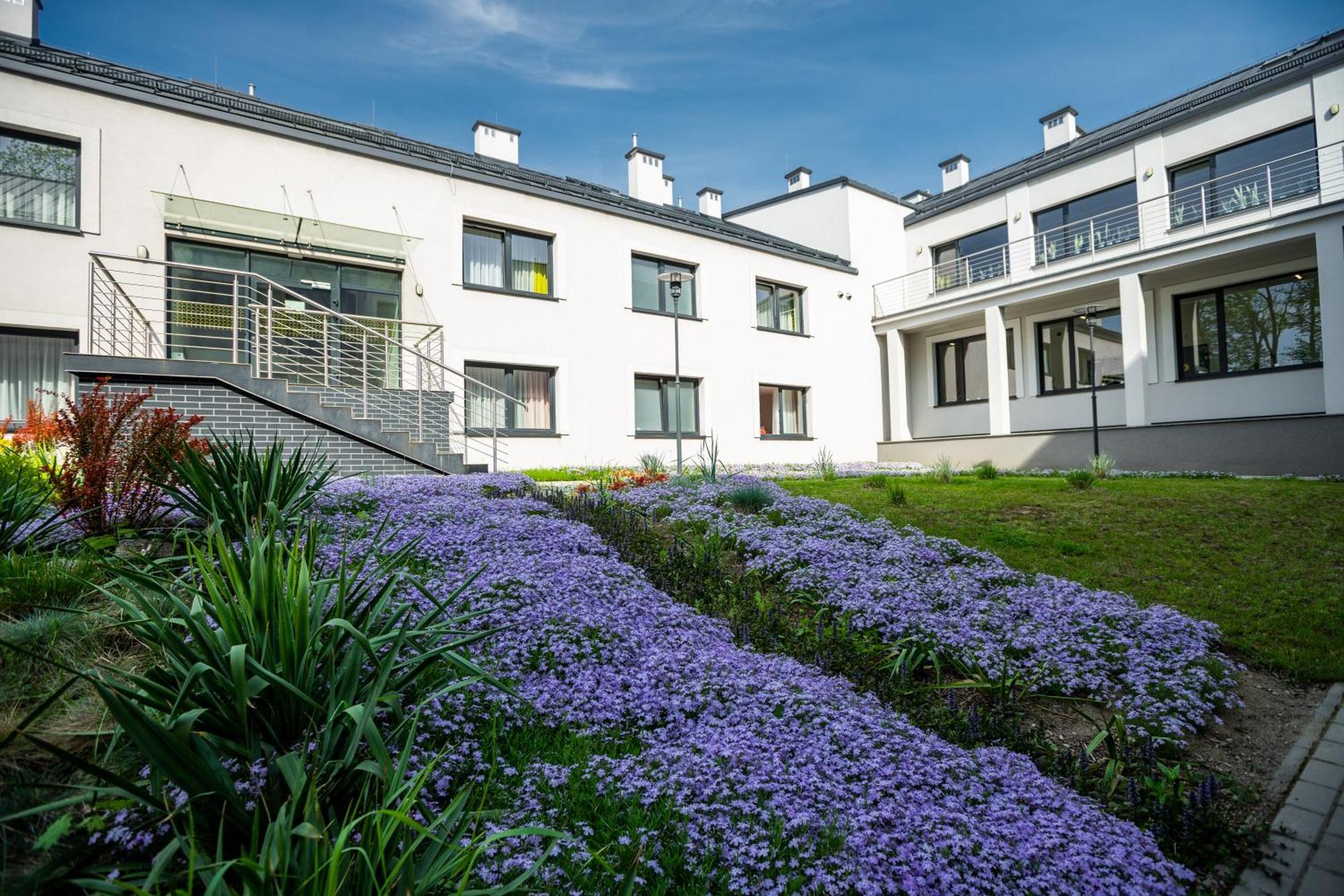 Centrum Rehabilitacji Spolecznej I Zawodowej Zaz Sloneczne Wzgorze Tarnow Bagian luar foto