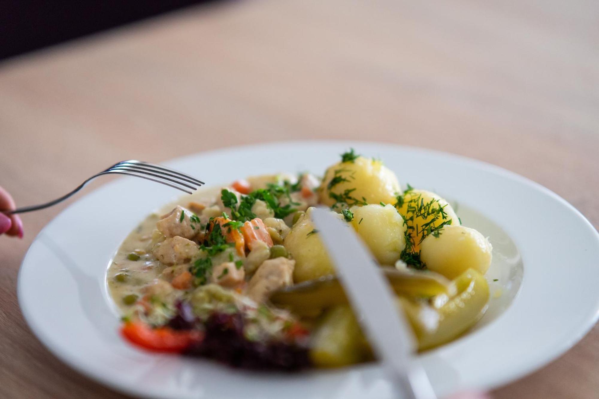 Centrum Rehabilitacji Spolecznej I Zawodowej Zaz Sloneczne Wzgorze Tarnow Bagian luar foto